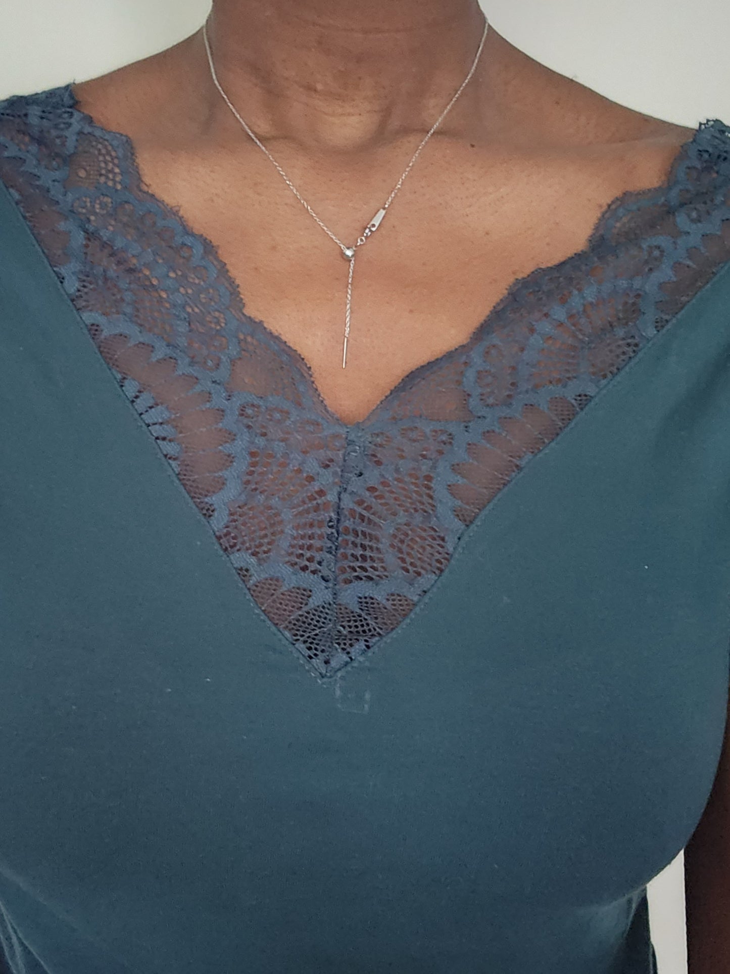 Collier chaîne réglable