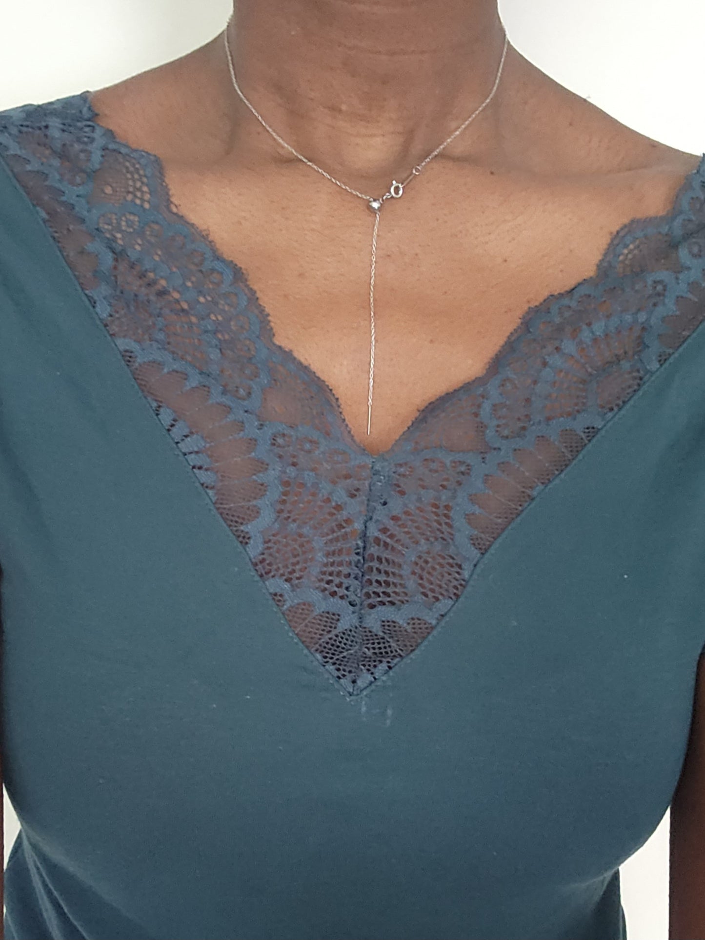 Collier chaîne réglable