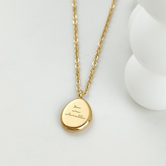 Collier avec inscription "You are adorable"